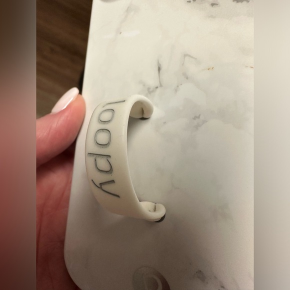 IPhone 12 Pro Max Loopy case - Picture 4 of 11